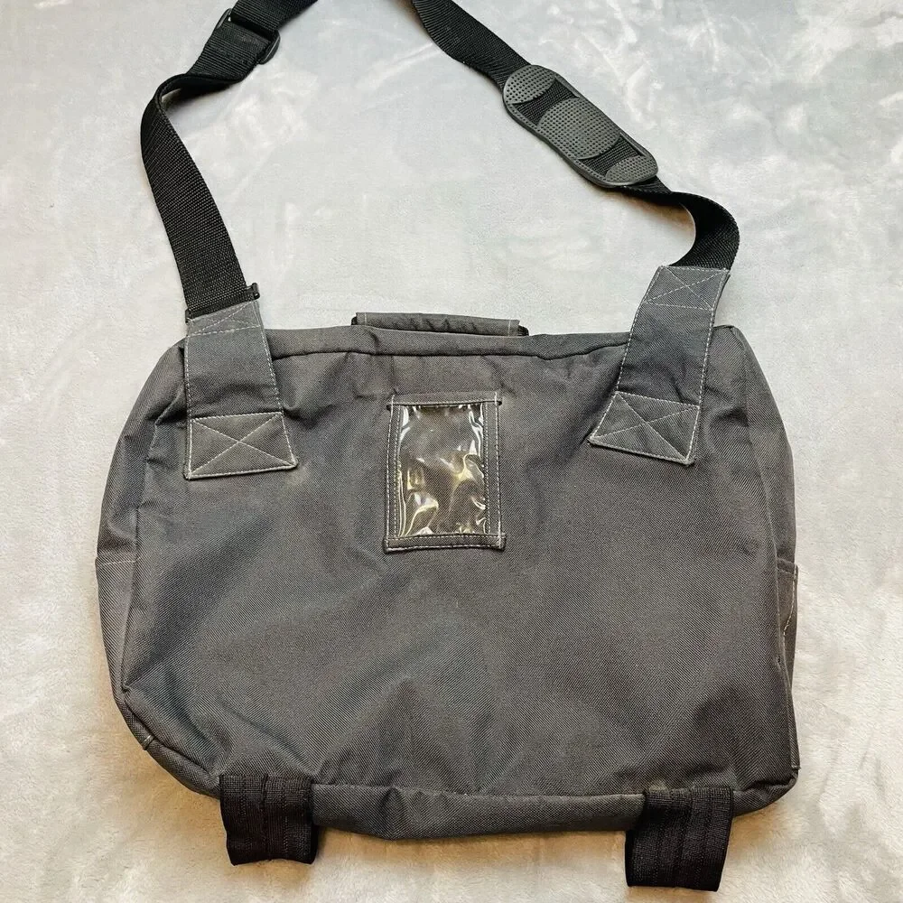 Yak Pak Brooklyn‎ New York Crossbody Messenger Bag Dark Gray Laptop Computer